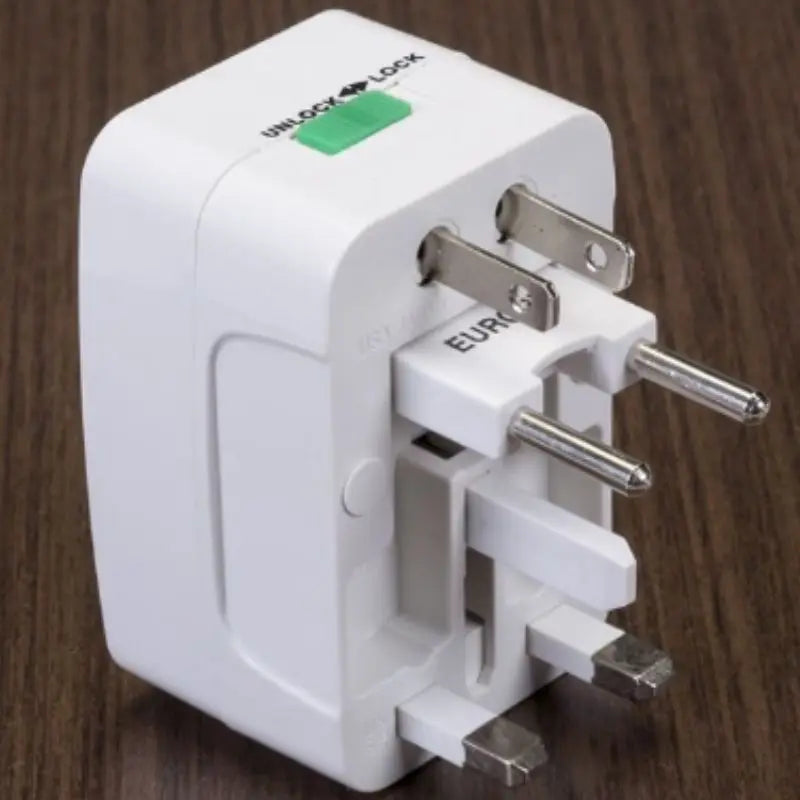 Adaptador de Tomada Universal Internacional Viagem Para + 150 Países